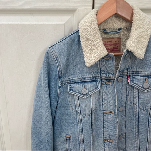 Levi’s Sherpa Denim Trucker Jacket - Picture 7 of 9